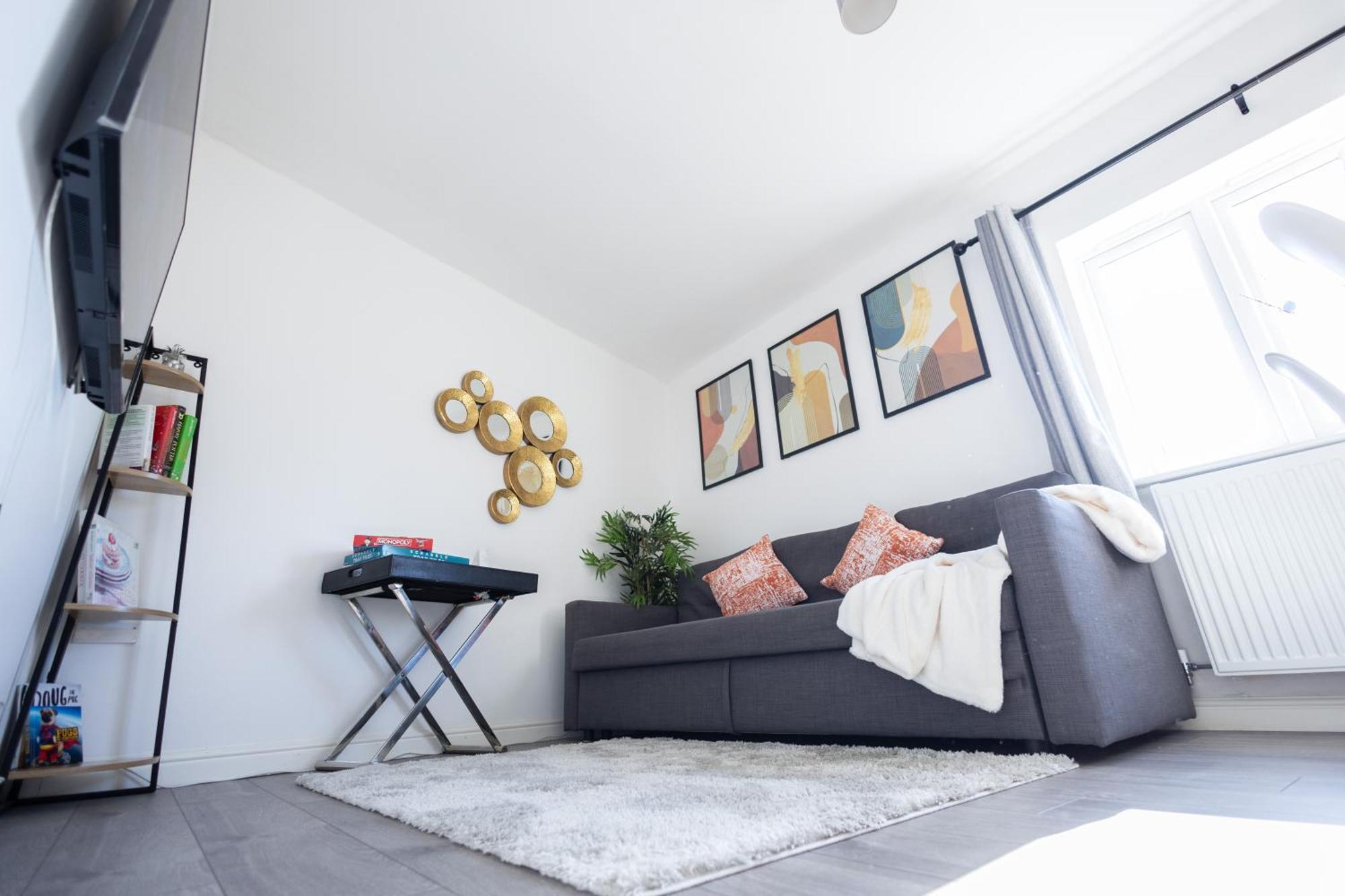 فيلا Garden House Near Shops In Quiet Location بانبيري المظهر الخارجي الصورة